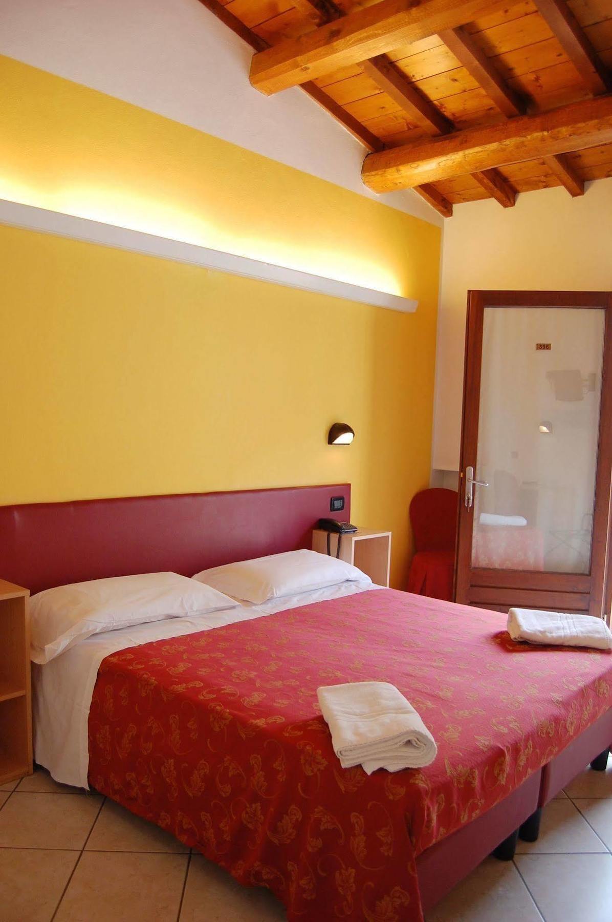 Abbazia Bed & Breakfast Mantova Eksteriør billede